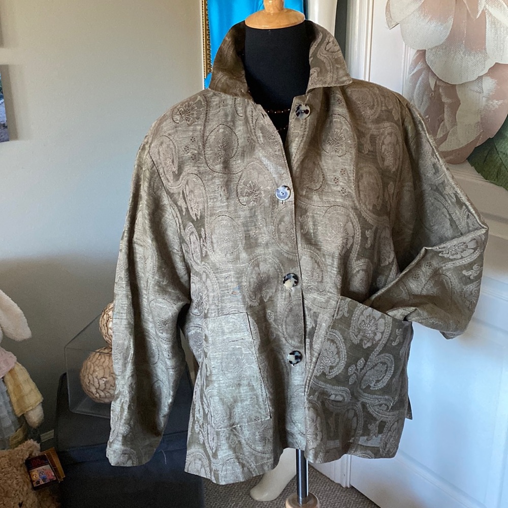 Staley Gretzinger, Olive Green Vintage Top!